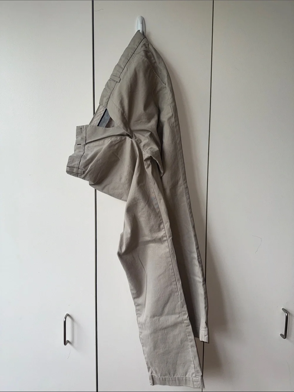 Banana Republic Men's Chinos in Light Khaki
